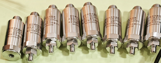 QN-ST-8插图.jpg QN-ST-8插图.jpg